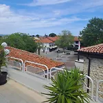 Gasthuis The White House Nesebar