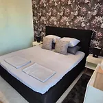 Gasthuis The White House 3*
