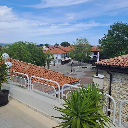 Guest house The White House Nesebar