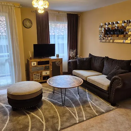 The White House 招待所 内塞伯尔