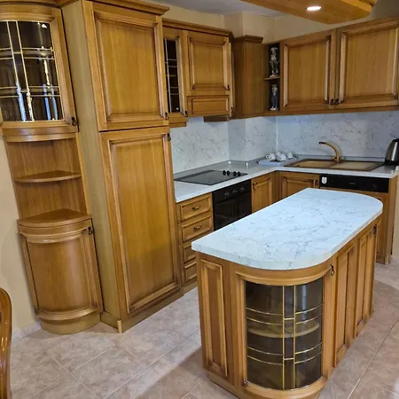 The White House 招待所 内塞伯尔