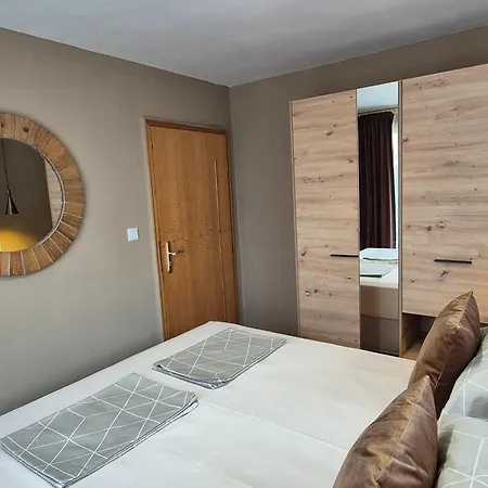 Pensionat The White House 3*