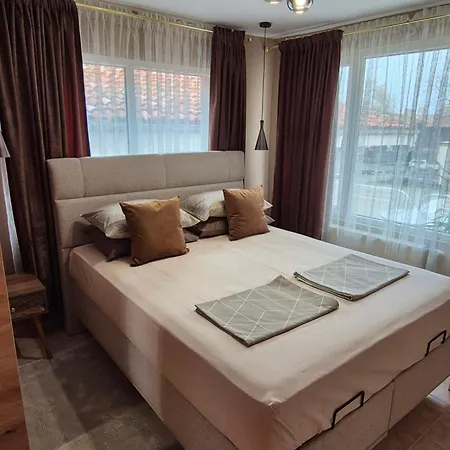 The White House 招待所