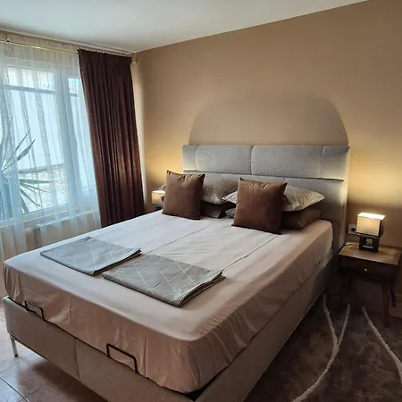 The White House 招待所