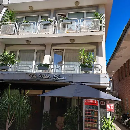 Penzion The White House 3*