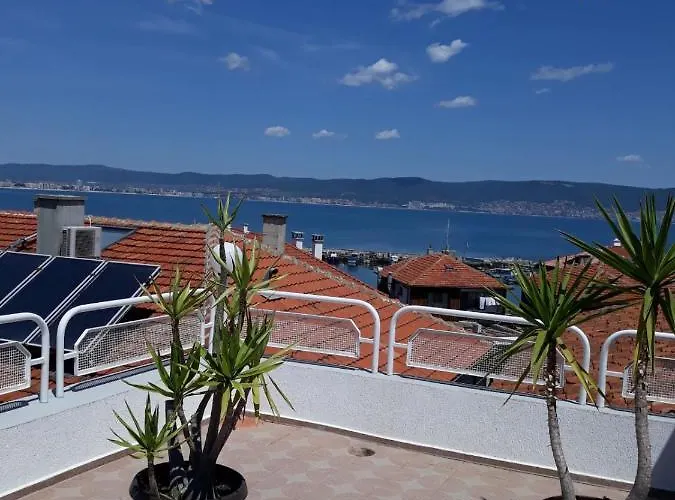 Vendégház The White House 4*