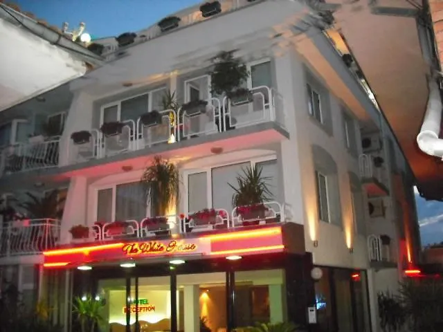 Vendégház The White House