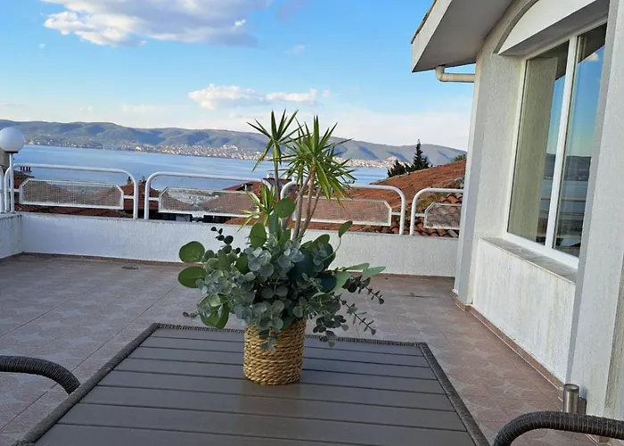 The White House Vendégház 4*