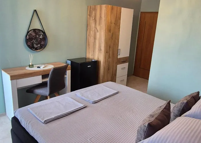 The White House Neszebar